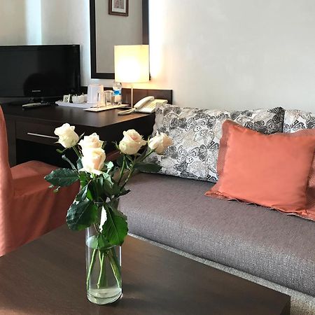 Apartment Eney ลวีฟ ภายนอก รูปภาพ
