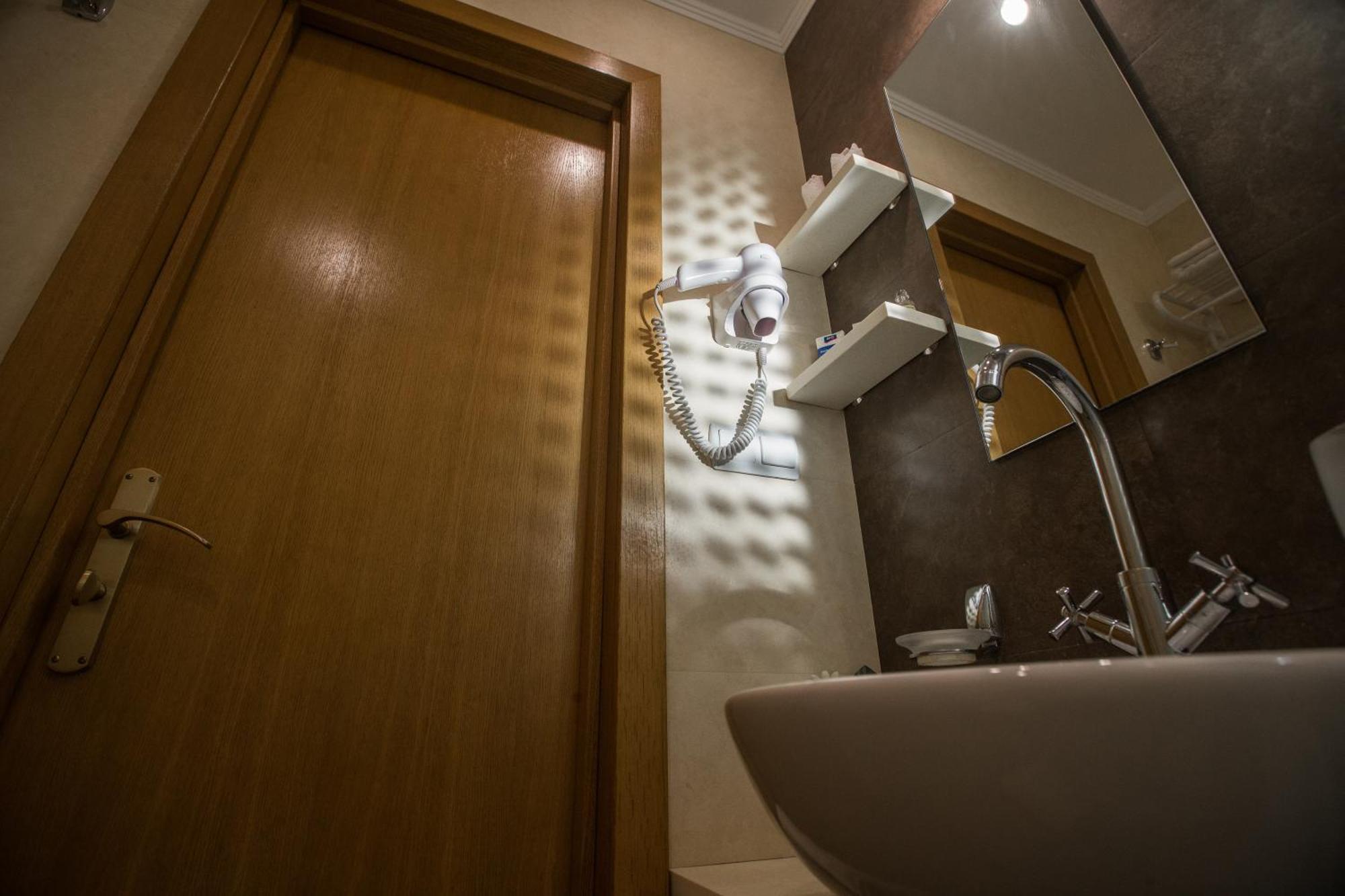 Apartment Eney ลวีฟ ห้อง รูปภาพ